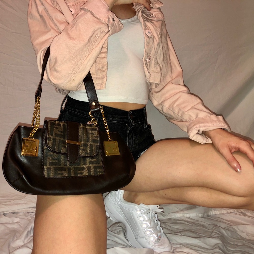 BEAUTIFUL FAUX FENDI BAGUETTE